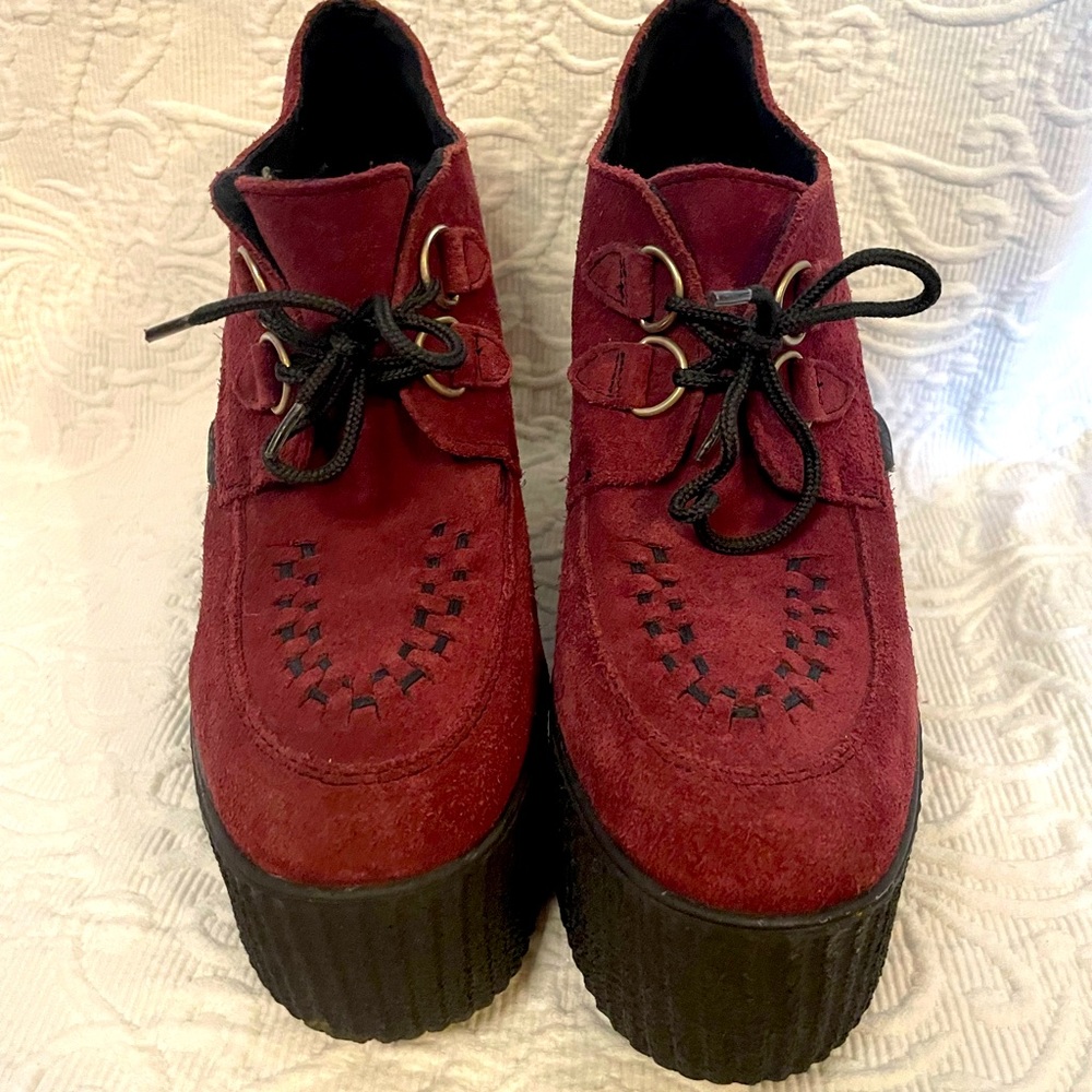 UNDERGROUND | Burgundy Platform Shoes - Picture 2 of 5